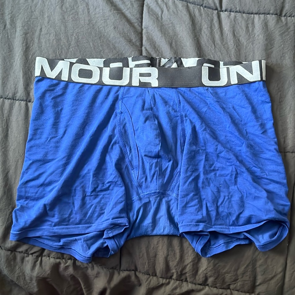Size large under armor boxer jocks